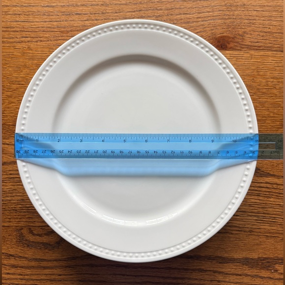 Studio Tu Fine Bone China Otella. ~11 inches set of 6 Plate Set - Picture 2 of 16